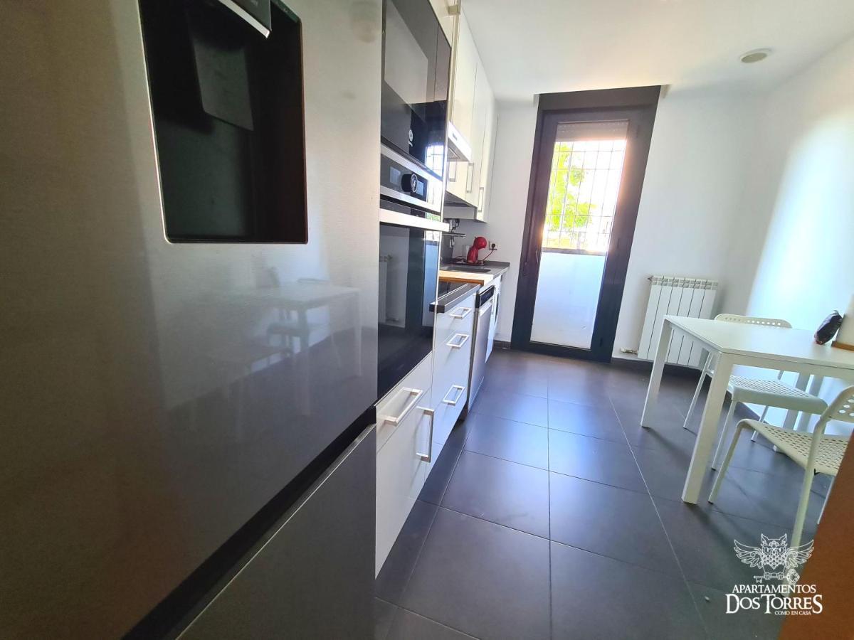 Apartamentos Dos Torres La Comarca - Jardín y parking privado gratis Zaragoza Exterior foto