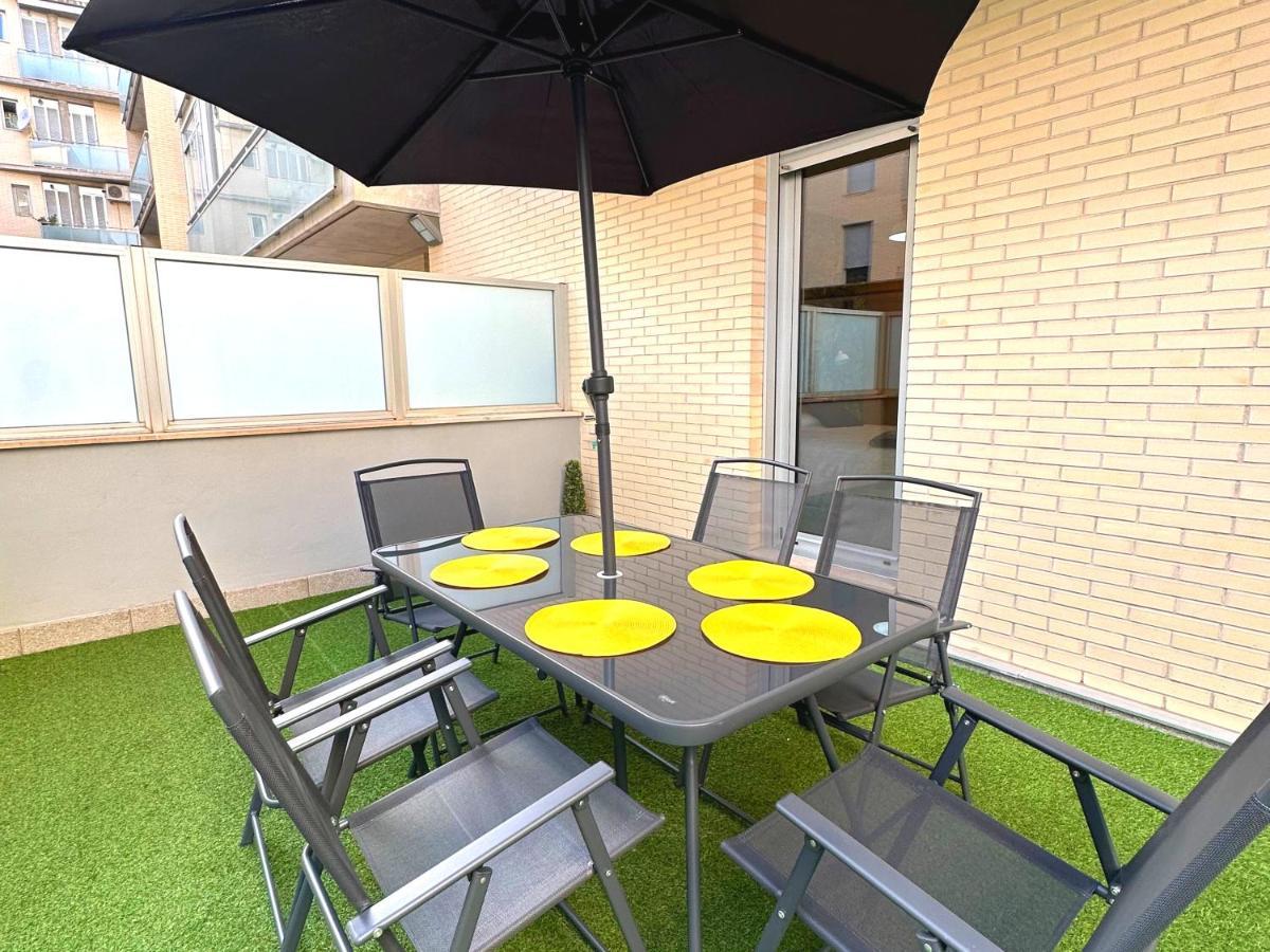 Apartamentos Dos Torres La Comarca - Jardín y parking privado gratis Zaragoza Exterior foto